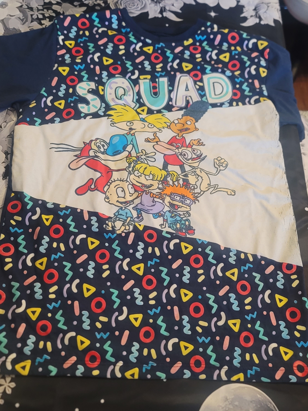 🔥3 For $25 Nickelodeon 'Squad' Colorful Graphic Tee Boys Large